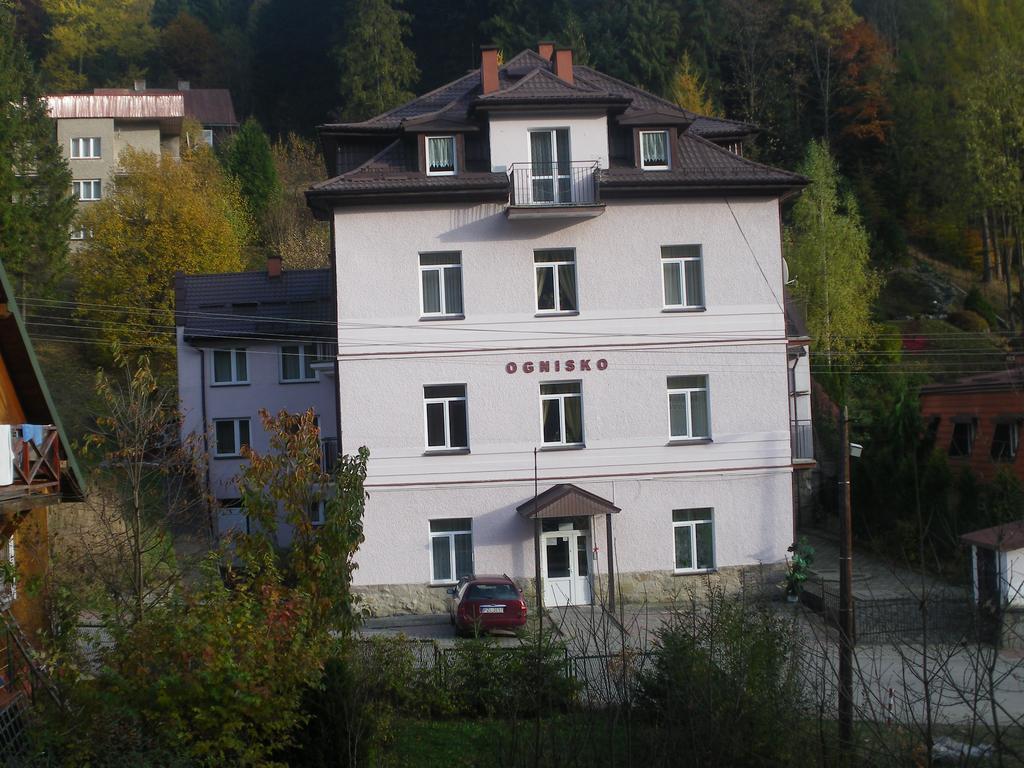 Отель Osrodek Wypoczynkowy Ognisko Крыница-Здруй Экстерьер фото